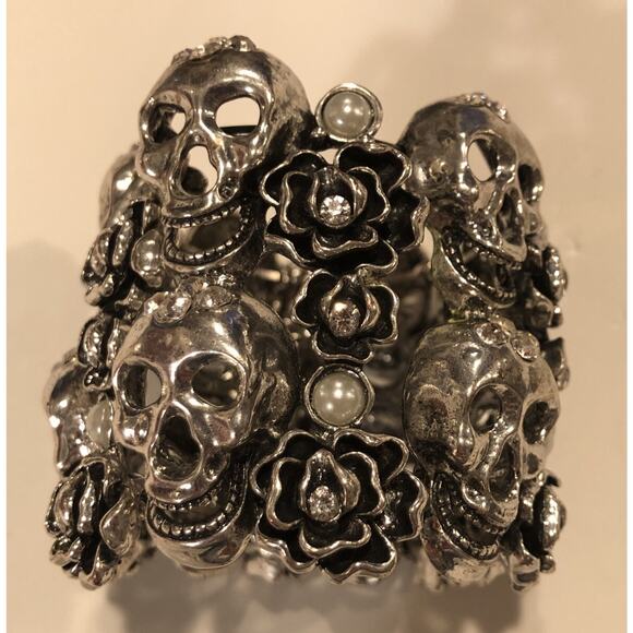 Skull & Roses Gothic Steampunk Biker XL Bracelet Diamond/Pearl Cuff Halloween - Picture 1 of 8